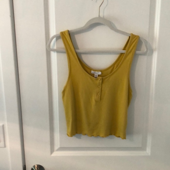 Ribbed crop top